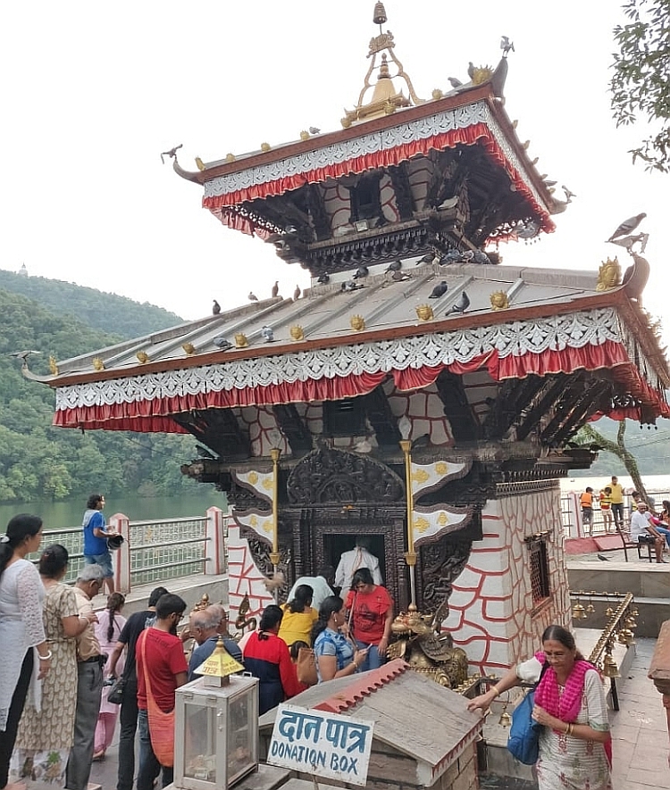 pokhra nepal sightseeing